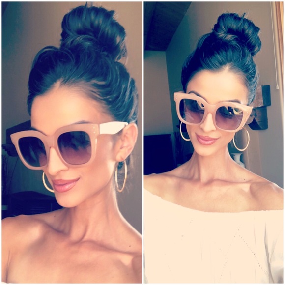 Banana Republic Accessories - Banana Republic Nude Sunglasses